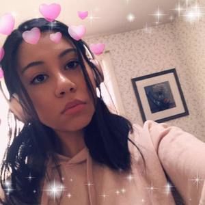 Meet your Posher, Alexis